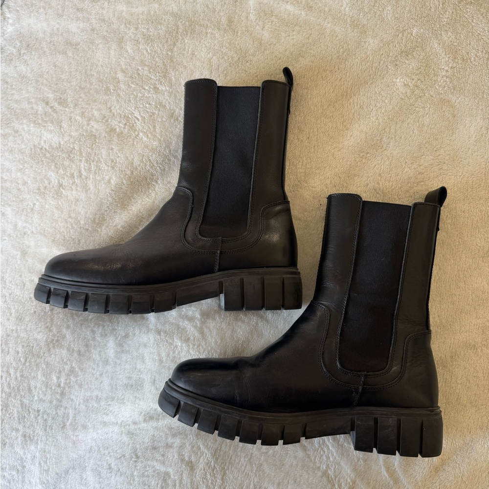 Shoe The Bear Black Ankle Boots with Chunky Sole